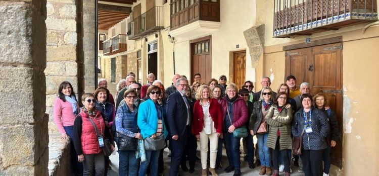 La Diputació de Castelló aprova 9.200 places per al programa de vacances per a majors ‘Castelló Sènior’ 2023-2024