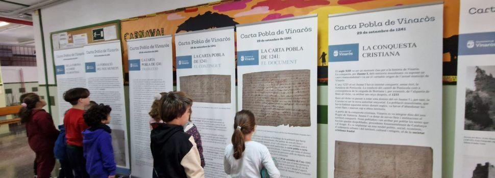 Fotos: L’exposició sobre la Carta Pobla volta pels col·legis