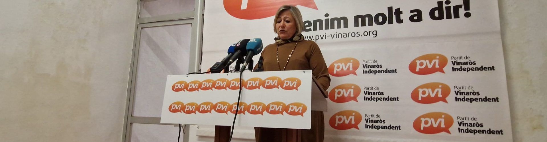 Roda de premsa de la regidora M. Dolores Miralles sobre la venda de ferralla