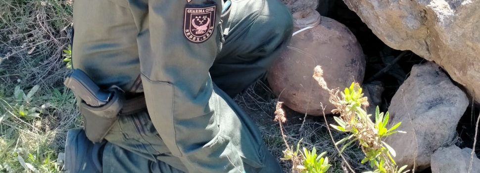 La Guardia Civil destruye una bomba de la época napoleónica hallada en el castillo de Peñíscola
