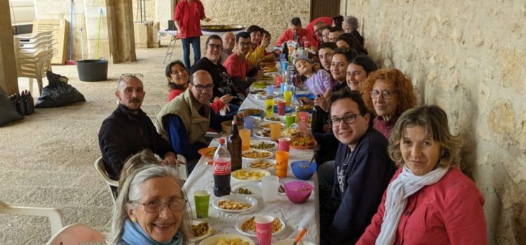 Una “Calçopaella” inicia la temporada de la Colla de Nanos i Gegants de Vinaròs