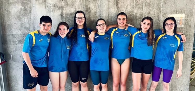 Els infantils i júniors del Club Natació Benicarló competeixen a Castelló