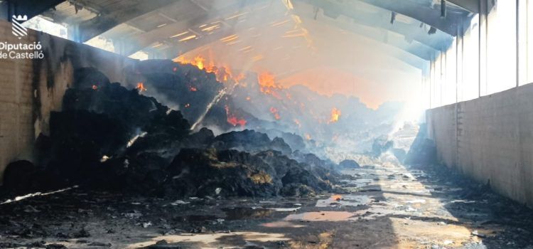 Incendio en un almacén de paja de Morella
