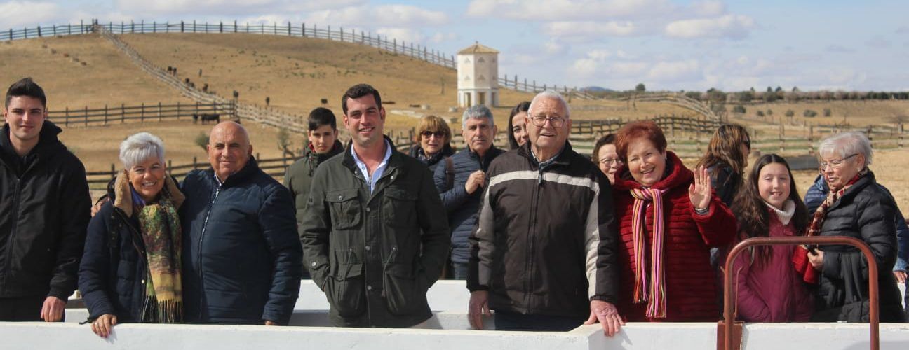 Jornada campera de la peña Pan y Toros en Yecla