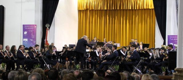 Concierto de la banda sinfónica de La Alianza con especial dedicatoria para Paco Eroles