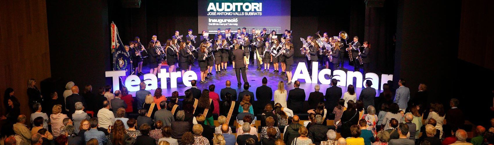 28 fotos de la inauguració del Teatre Auditori José Antonio Valls Subirats d’Alcanar