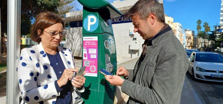 Una aplicació permet pagar amb el mòbil l’estacionament a la zona blava de Benicarló