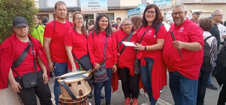 Vídeo i fotos: La Colla de Nanos i Gegants de Vinaròs, a El Verger