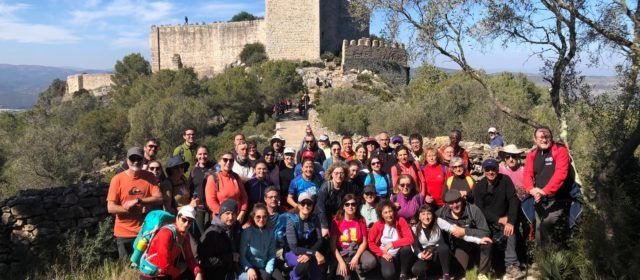 Prop de 70 persones participen en la Marxa Senderista del Dia de la Dona entre els castells Polpis i Xivert