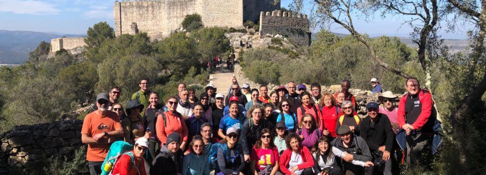 Prop de 70 persones participen en la Marxa Senderista del Dia de la Dona entre els castells Polpis i Xivert