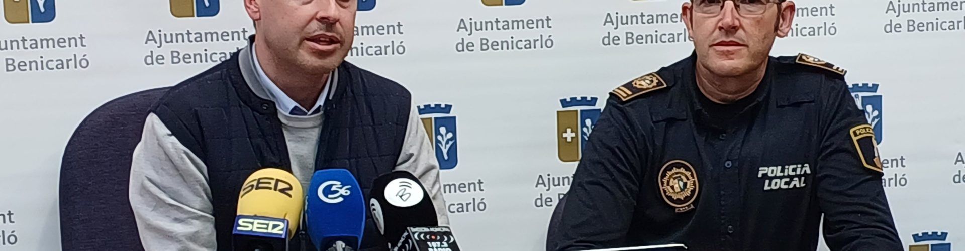 El muntatge dels casals dona el tret d’inici a les Falles del 50 aniversari