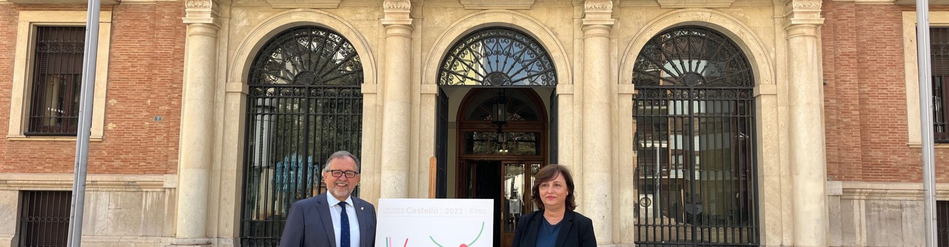 La Diputació de Castelló presenta la nova imatge del Dia de la Província amb un cartell que dona una visió femenina de l’arquer de la Valltorta