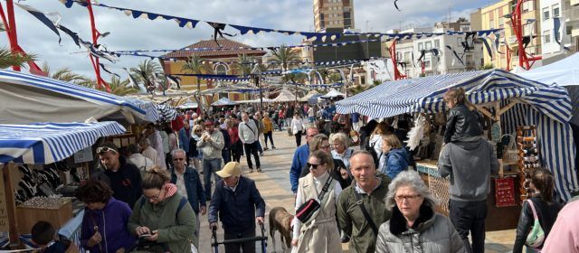 Les visites a la Tourist Info de Vinaròs en Setmana Santa augmenten un 33% respecte al 2022