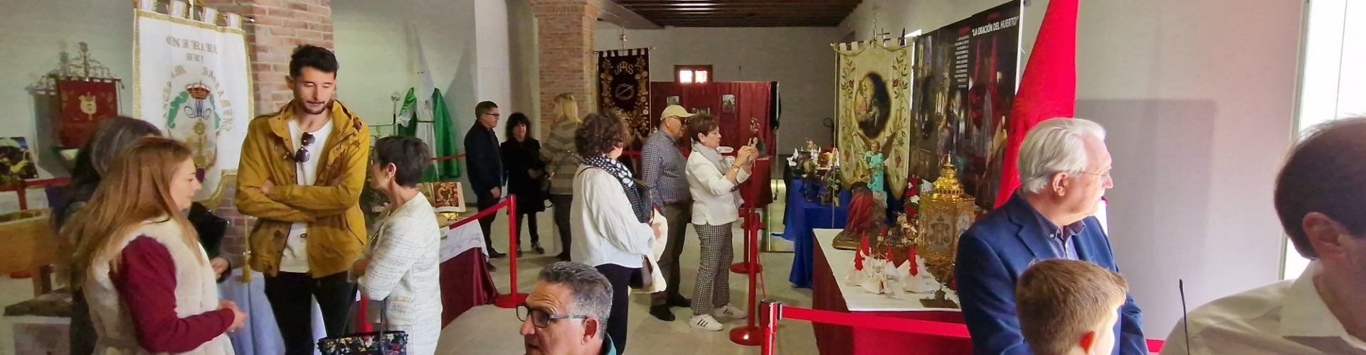 Exposició de Setmana Santa i les seues miniatures
