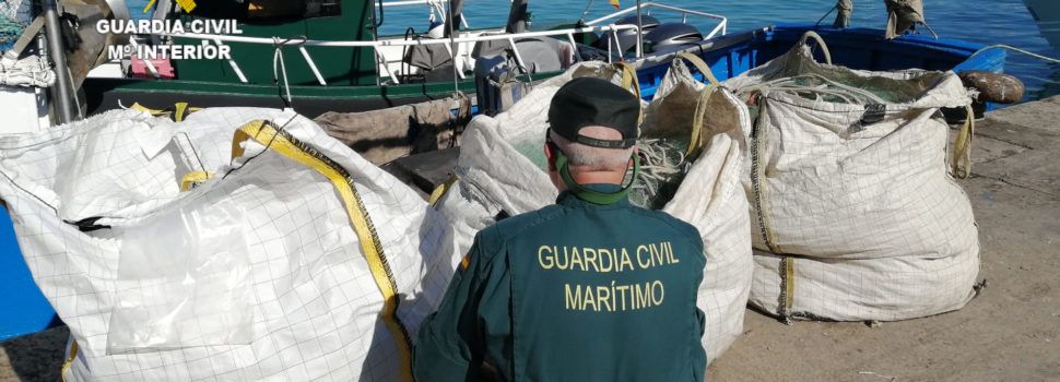 La Guardia Civil realiza la aprehensión de más de 4.000 metros de redes caladas ilegalmente en Benicarló y Peñiscola