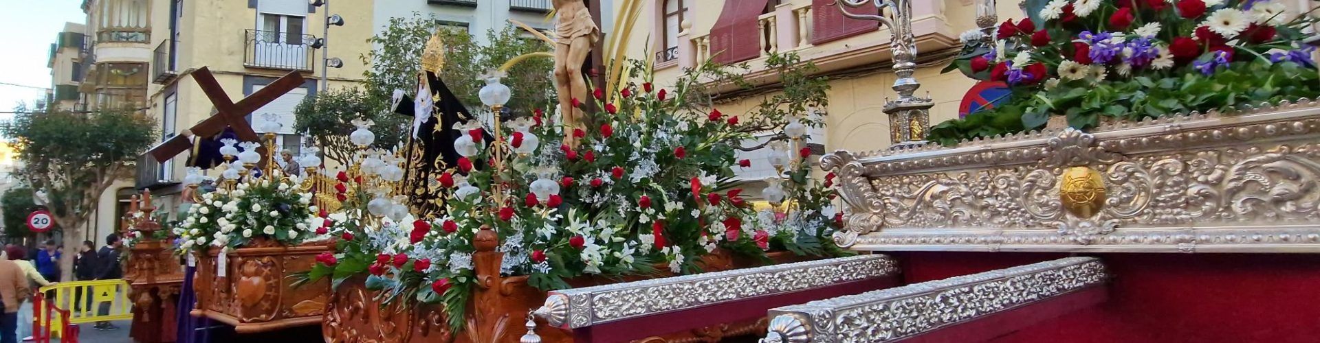 Exposició de les peanyes de la Setmana Santa de Vinaròs