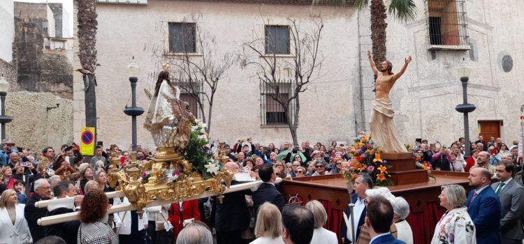 Vinaròs acaba la Setmana Santa amb la processó de l’Encontre