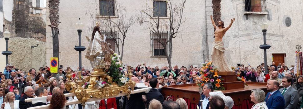 Vinaròs acaba la Setmana Santa amb la processó de l’Encontre