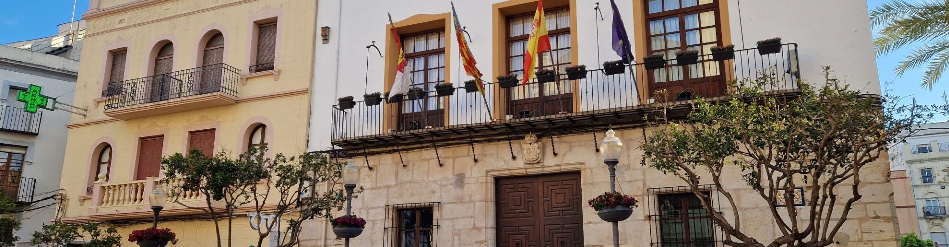 Dos plens a l’Ajuntament de Vinaròs: l’ordinari d’abril i el sorteig de membres per a les meses electorals