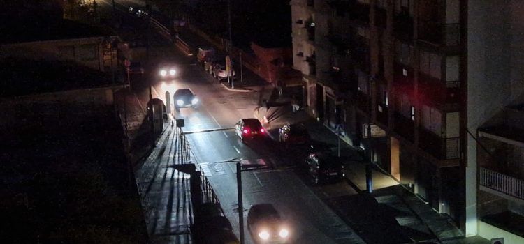Nit fosca en alguns carrers de Vinaròs