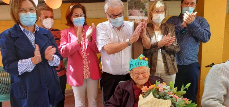 Maria Gas Bernat arriba als 100 anys