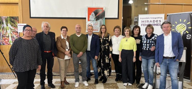 Entrega de premis del Primer Concurs Literari “Vila de la Sénia”