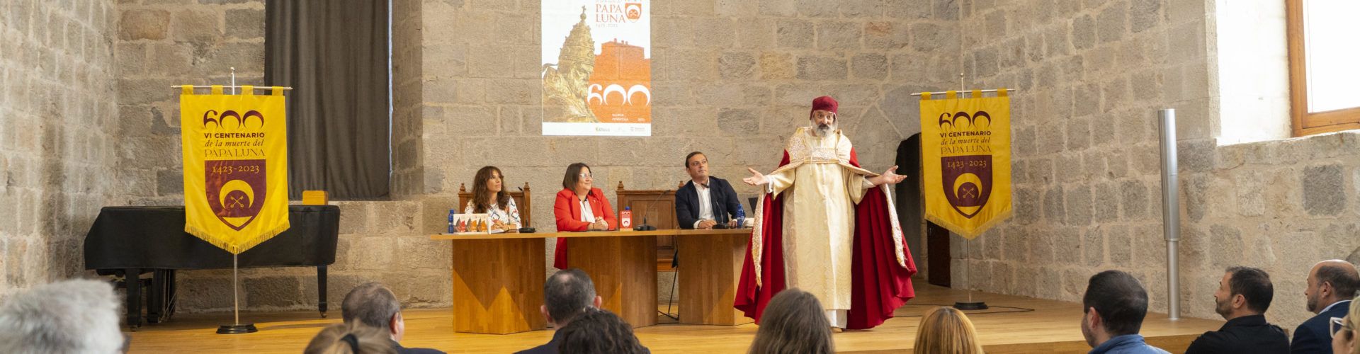 Fotos de la primera jornada dedicada al Papa Luna a Peníscola