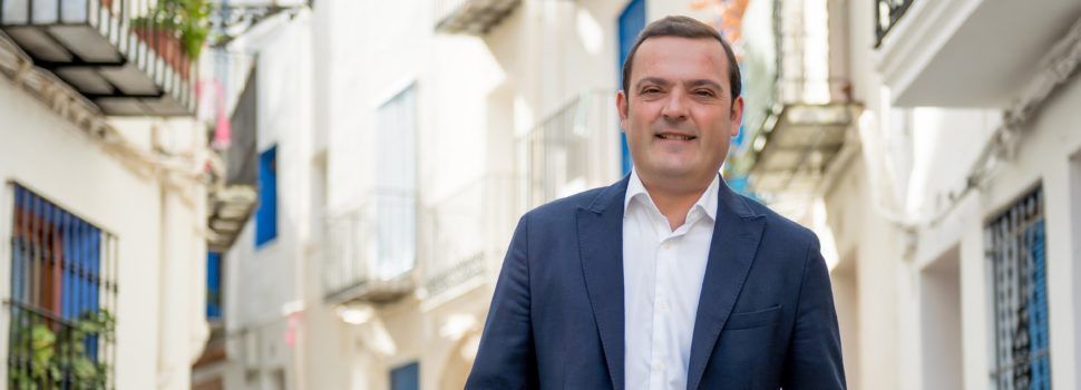 Andrés Martínez se presenta a la reelección, como candidato popular, a la alcaldía de Peñíscola    