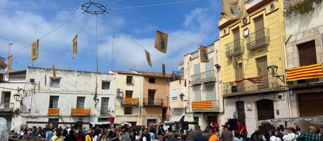 Centenars de persones gaudeixen de la X Fira de Sant Vicent i Dolços Tradicionals
