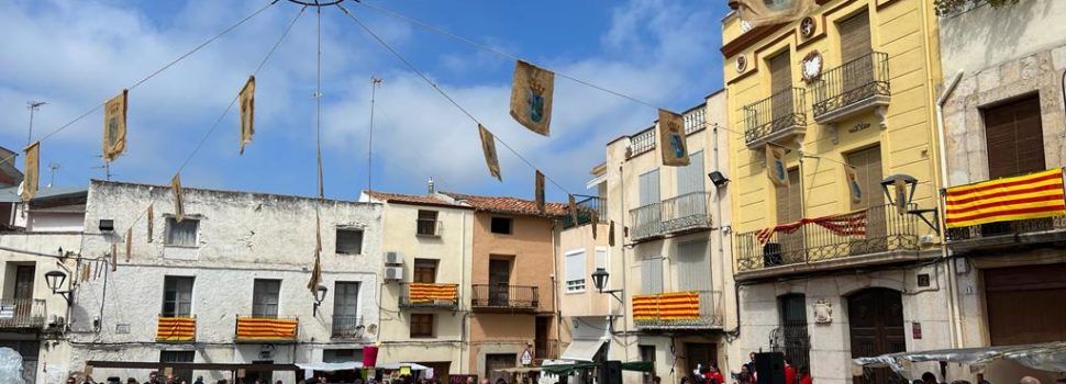Centenars de persones gaudeixen de la X Fira de Sant Vicent i Dolços Tradicionals