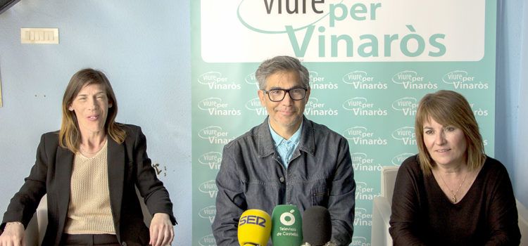 Viure per Vinaròs: “Sis milions estalviats, que no s’invertiran, i una piscina que cau a trossos”