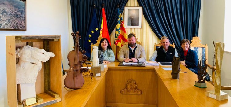 Siete artistas de toda España se presentan al concurso de escultura del Ayuntamiento de Sant Jordi
