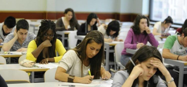 La Junta Qualificadora de Coneixements de Valencià convocarà 43.000 places per a les proves de valencià