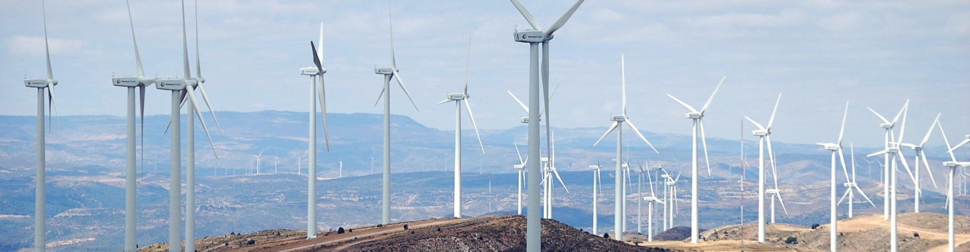 La Generalitat aprueba el impacto ambiental a dos parques eólicos en Els Ports