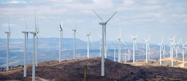 La Generalitat aprueba el impacto ambiental a dos parques eólicos en Els Ports