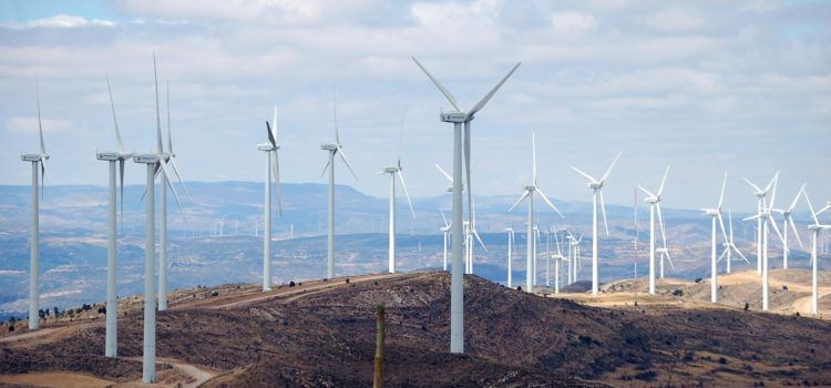 La Generalitat aprueba el impacto ambiental a dos parques eólicos en Els Ports