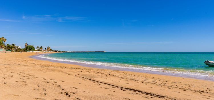 Surt a licitació el xiringuito de la platja de la Caracola per a la temporada estival