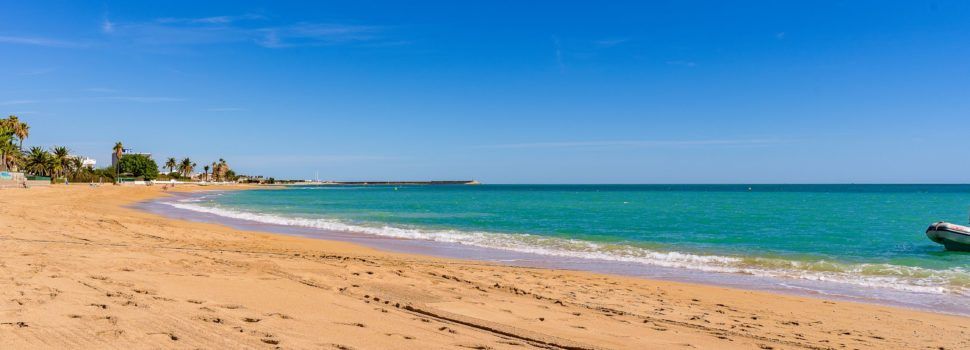 Surt a licitació el xiringuito de la platja de la Caracola per a la temporada estival