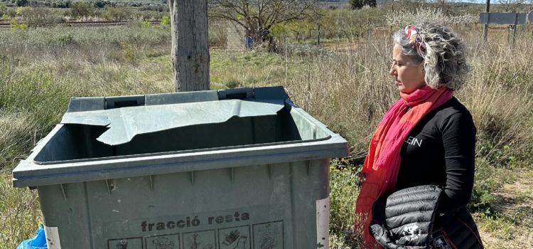 Gemma Molina visita el barri de Les Ventalles i lamenta l’estat de deixadessa en el que es troba