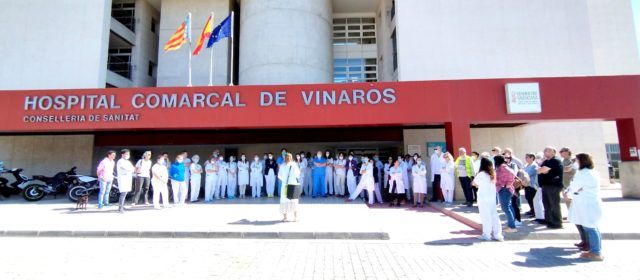 Concentración en el Hospital de Vinaròs en defensa de las áreas y especialidades de difícil cobertura
