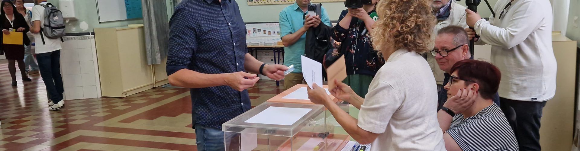 Vídeos i fotos de les votacions dels 9 candidats a la Alcaldía de Vinaròs