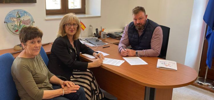 L’Ajuntament de Sant Jordi ajuda a millorar el servei que reben les famílies que tenen persones amb discapacitat