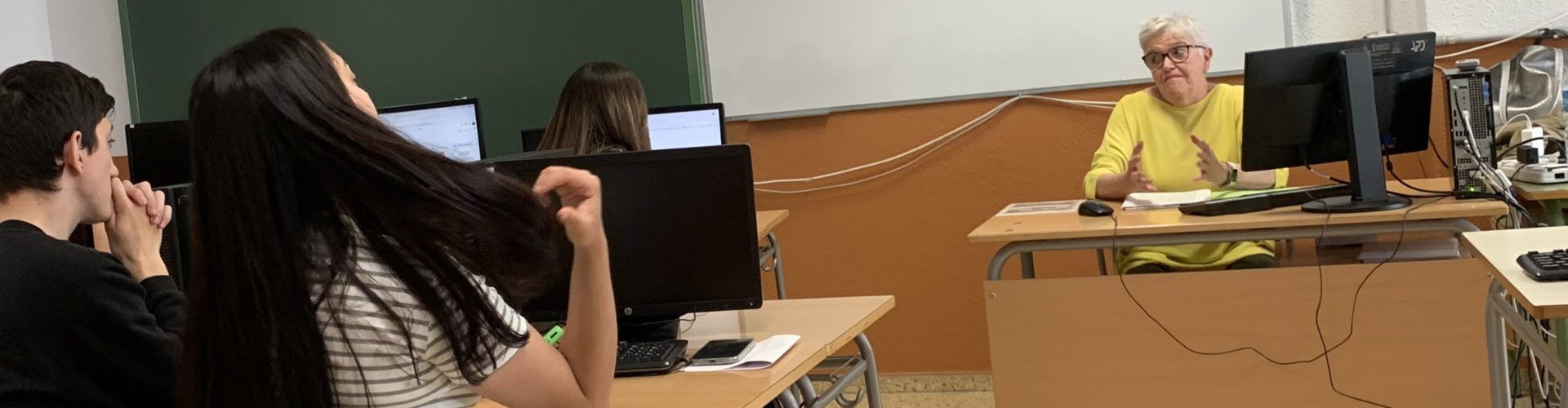 Xerrada al Coromines de Benicarló sobre legislació de Consum per Carmen Ayza, de l’OMIC de Vinaròs