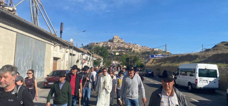 Morellanes i morellans baixen a Vallivana en la Rogativa 2023