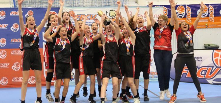El Club Basquet femení cadet Gil Comes de Vinaròs, campió autonòmic