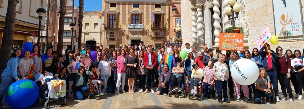 Benicarló reivindica la diversitat sexual en el Dia Internacional Contra la LGTBIFòbia