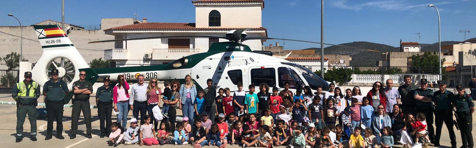 Santa Magdalena rep la visita de diferents seccions de la Guàrdia Civil