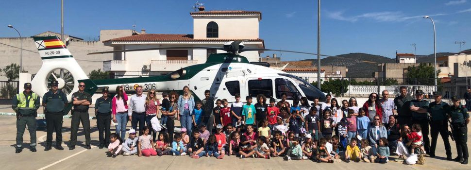 Santa Magdalena rep la visita de diferents seccions de la Guàrdia Civil