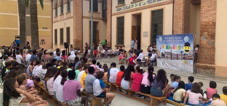Fi de curs al col·legi Misericòrdia amb jocs, graduació i molt més