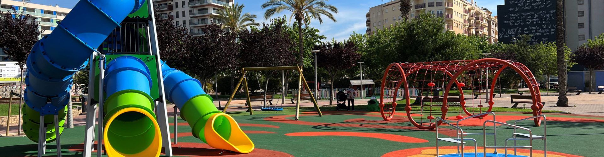 Finalitzen les obres d’adequació del parc infantil de la plaça d’Espanya